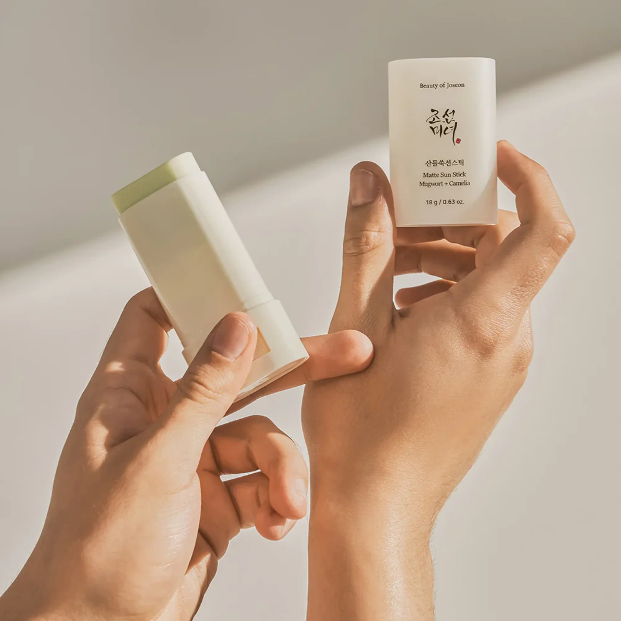 Matte Sun Stick: Mugwort+Camelia SPF 50+ PA++++(18g) - Image 3