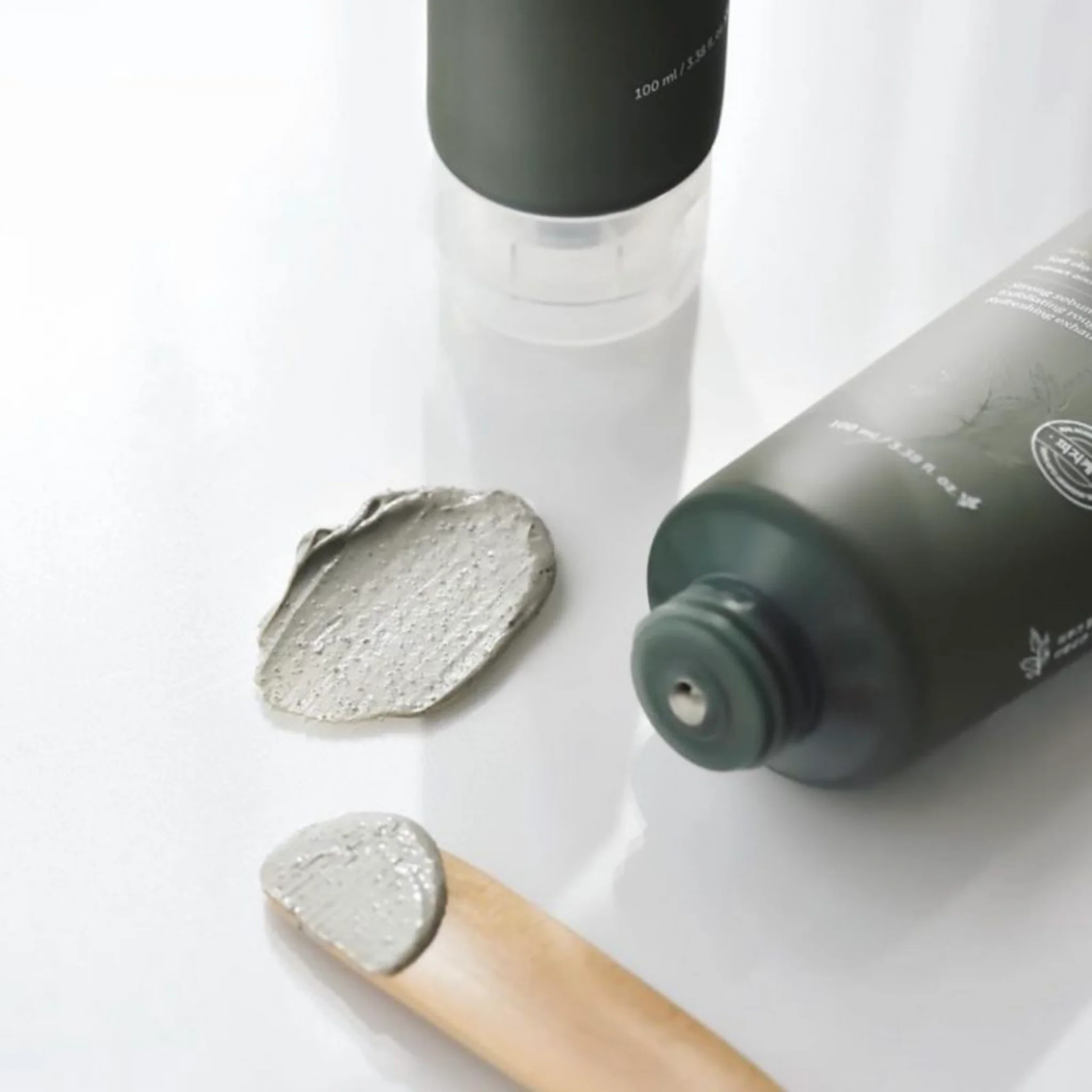 Mugwort Calming Clay Mask Mini (20ml) - Image 2