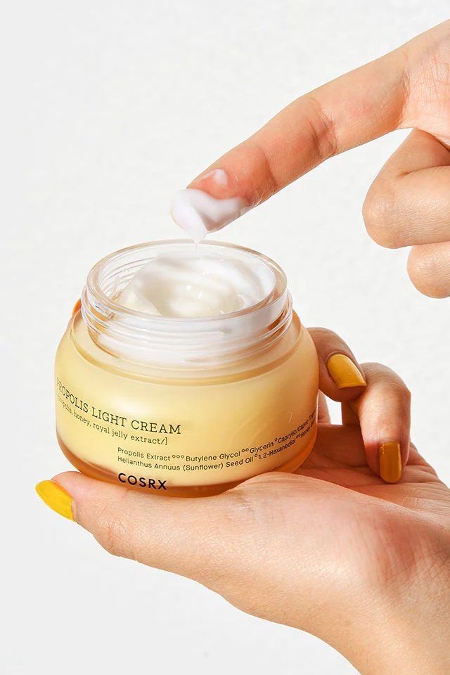 Full Fit Propolis Light Cream (65ml) - Image 3