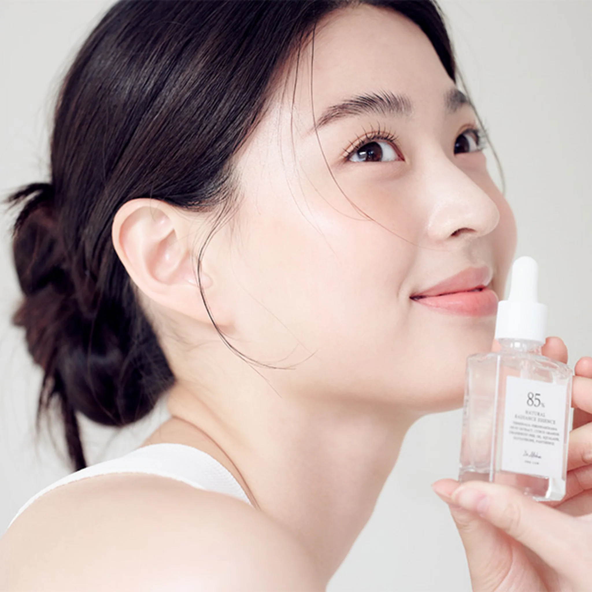 Natural Radiance Essence (30ml) - Image 2