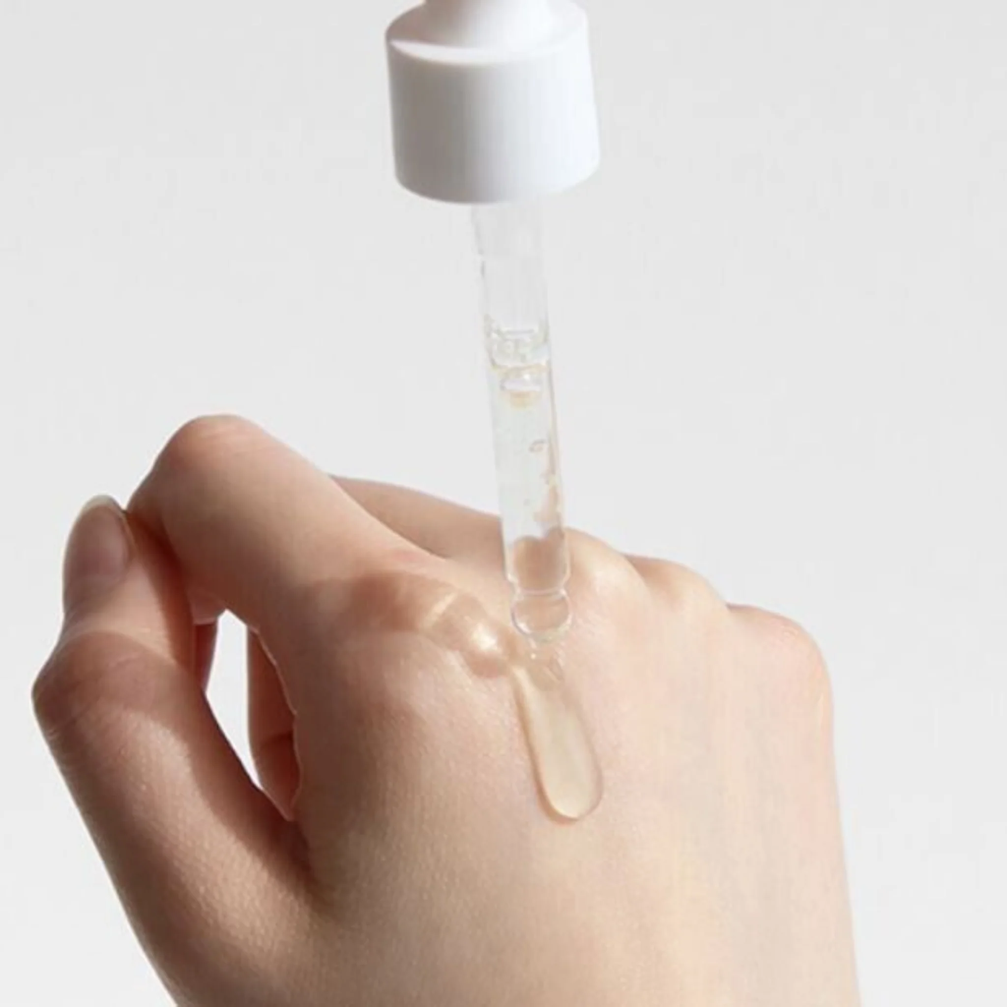 Vitamin C Boosting Serum (30ml) - Image 3
