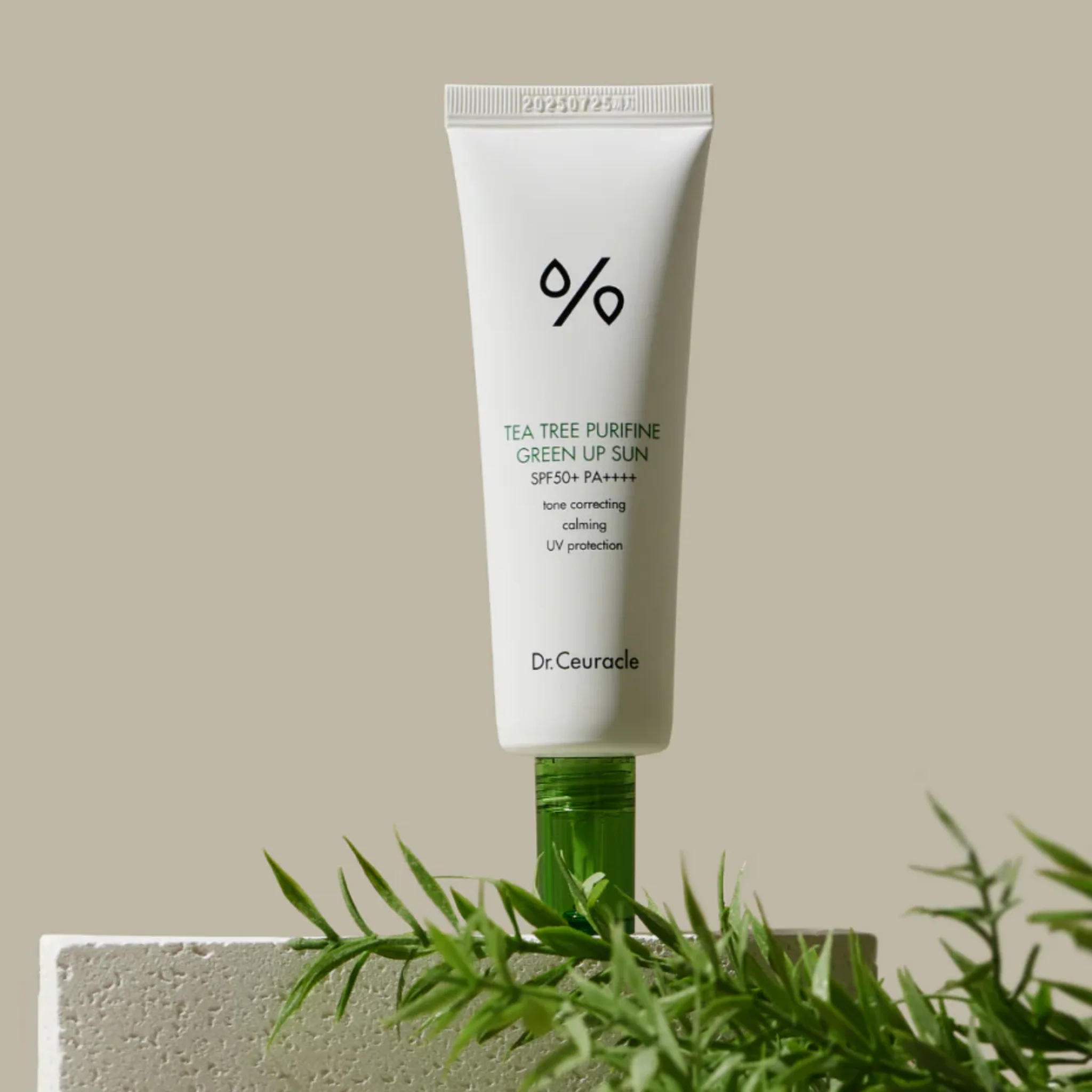 Tea Tree Purifine Green Up Sun SPF50 PA++++ (50ml) - Image 2