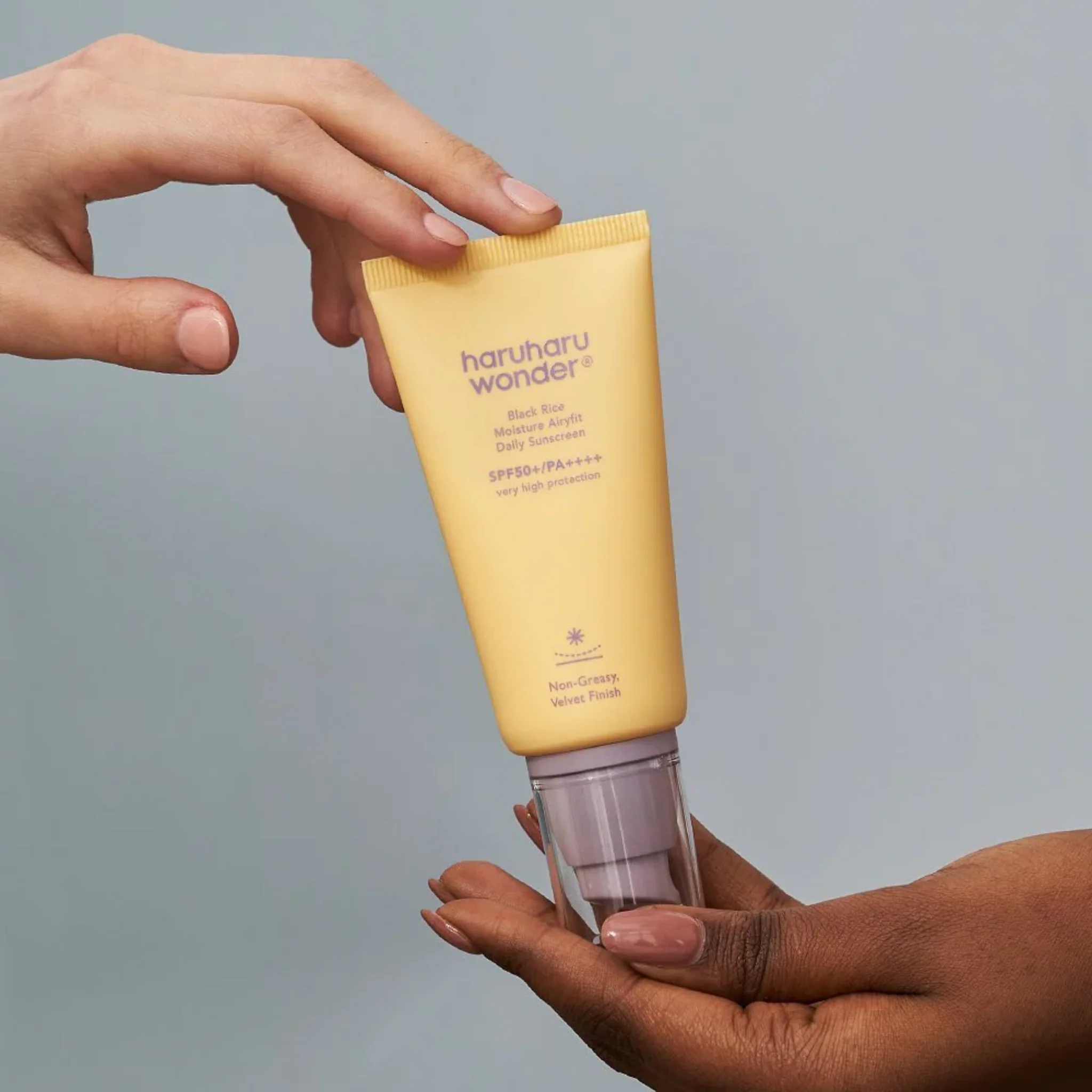 Black Rice Moisture Airyfit Daily Sunscreen SPF50+ PA++++ (50ml) - Image 3