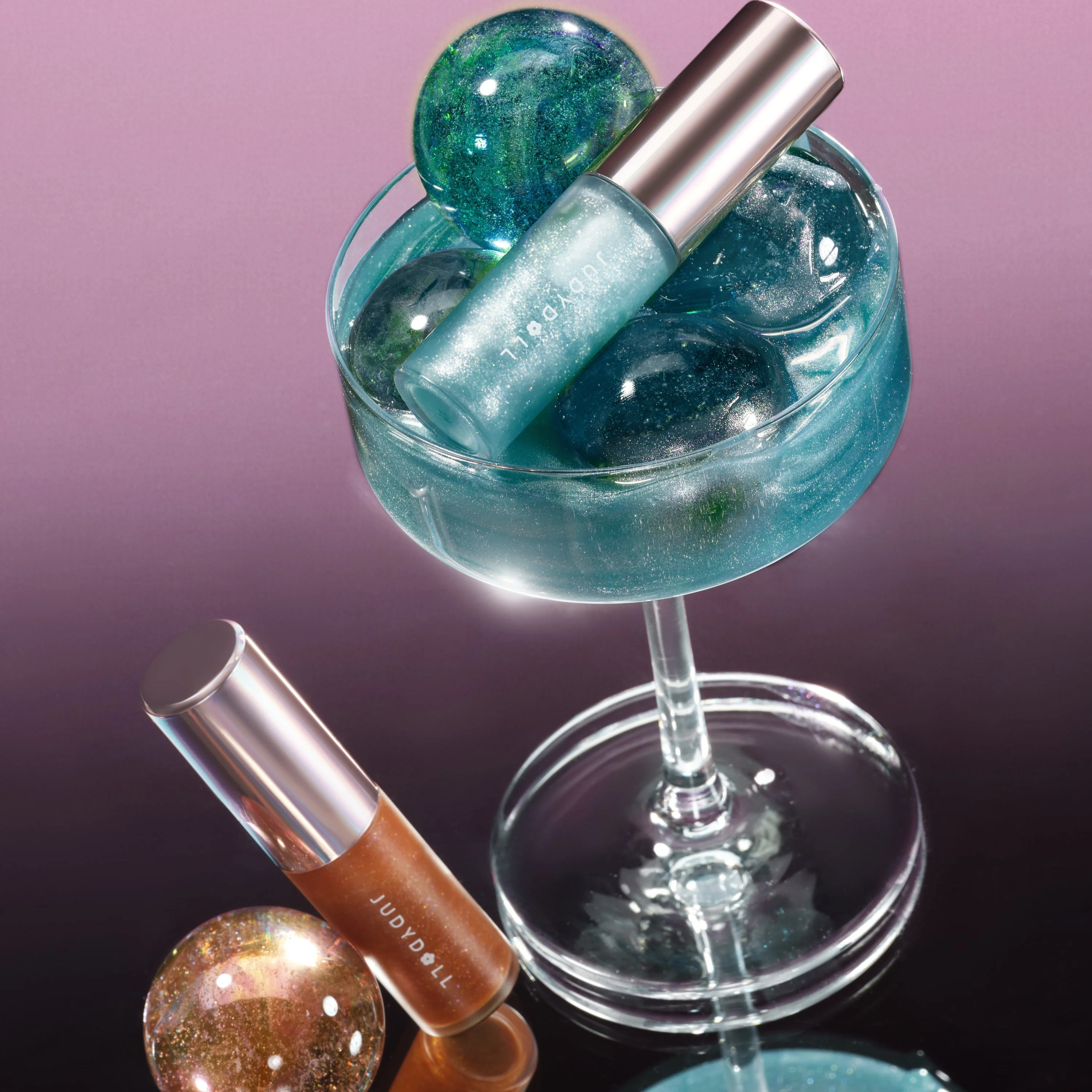 Dazzle Crush Lip Oil - 3 Options - Image 10