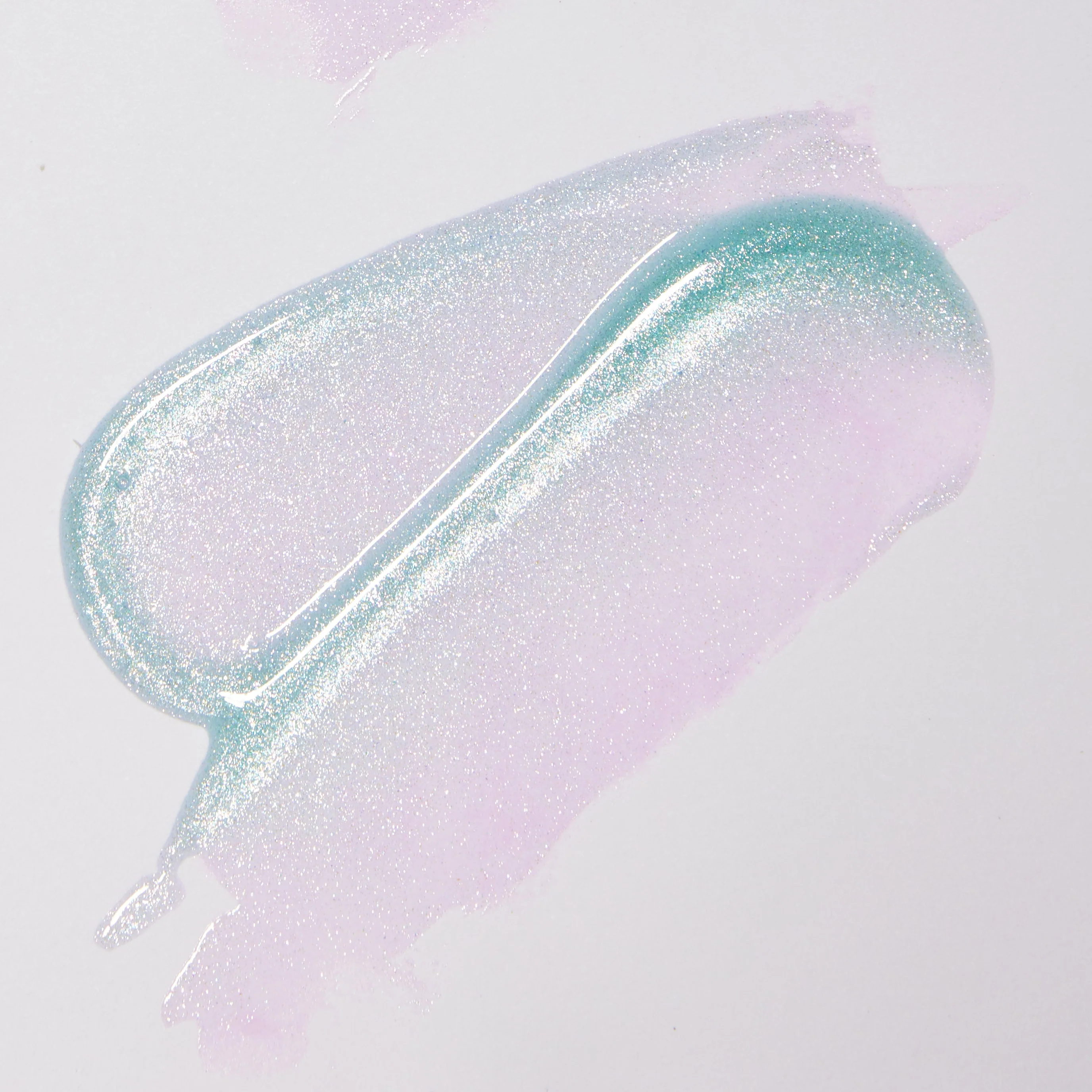 Dazzle Crush Lip Oil - 3 Options - Image 9
