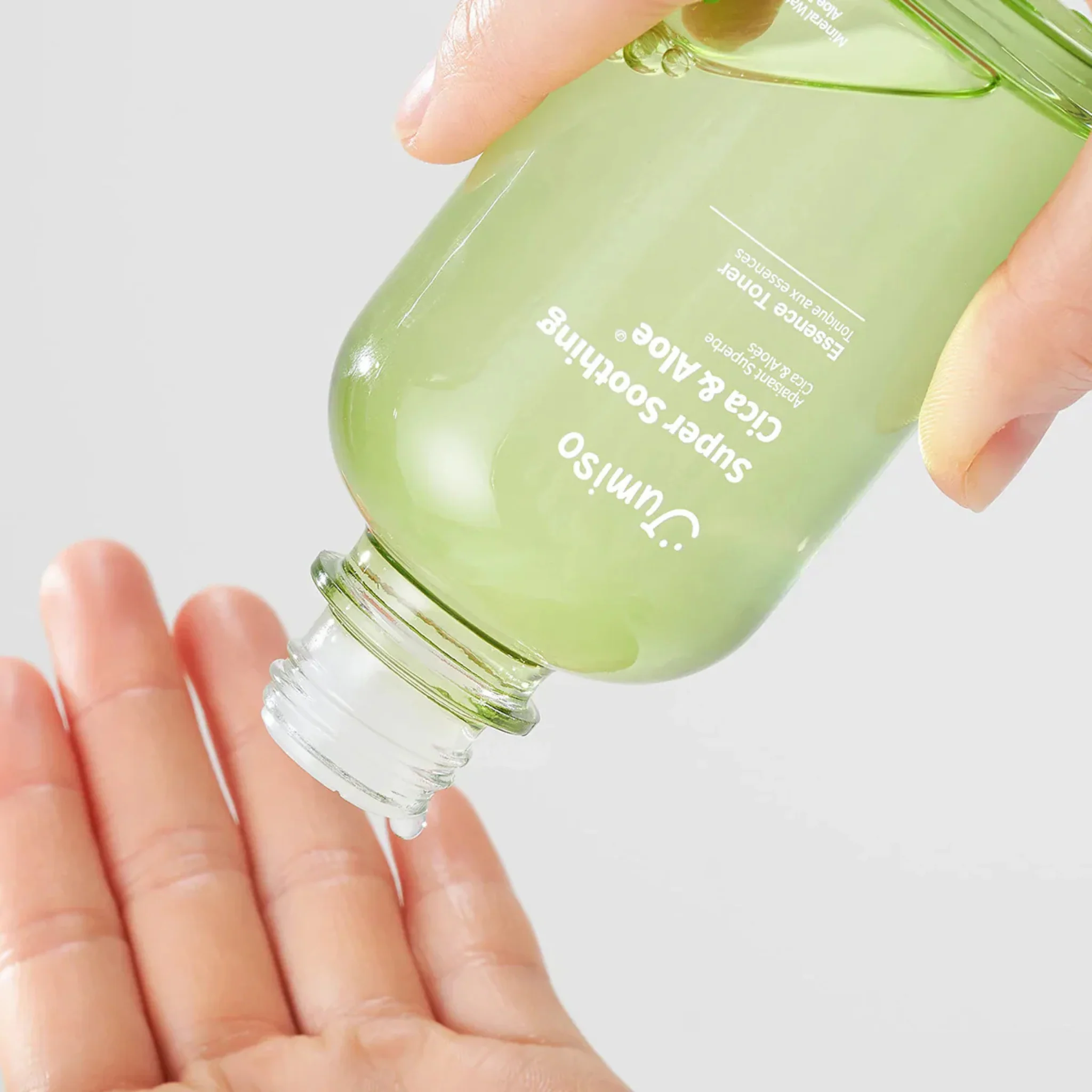 Super Soothing Cica & Aloe Essence Toner (125ml) - Image 4