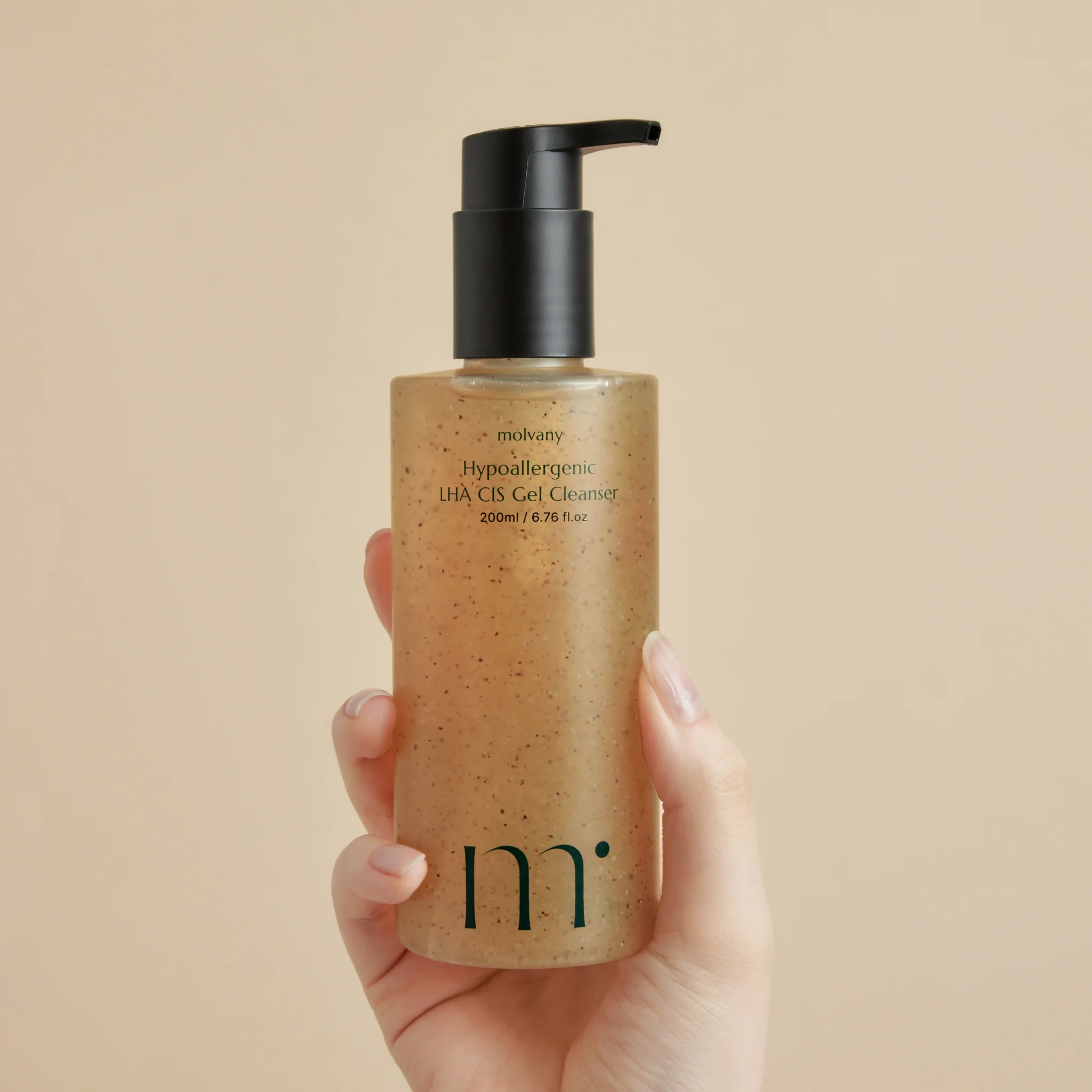 Hypoallergenic LHA CIS Gel Cleanser (200ml) - Image 3