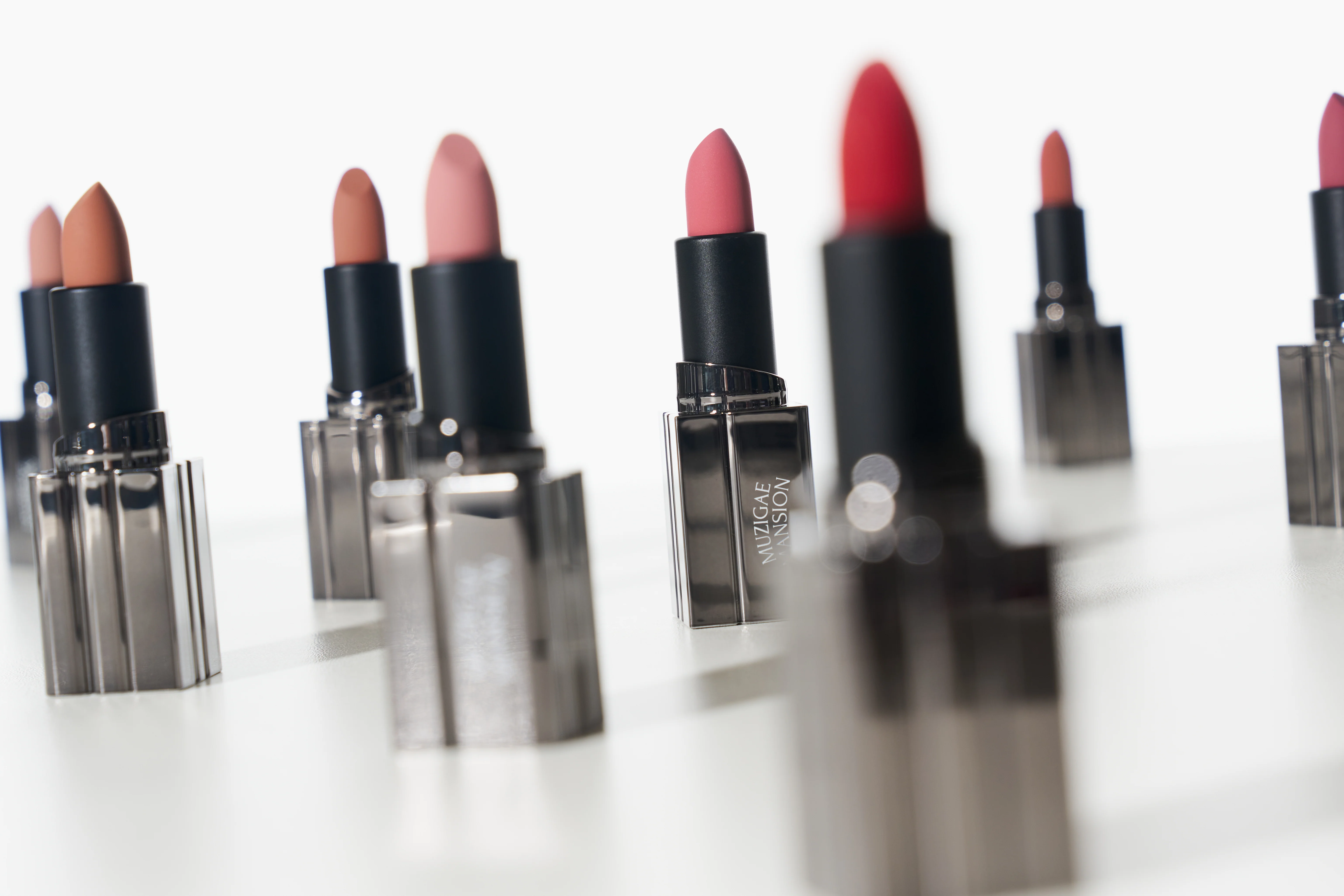 Moodwear Blur Lipstick (4g) - 8 Options - Image 3
