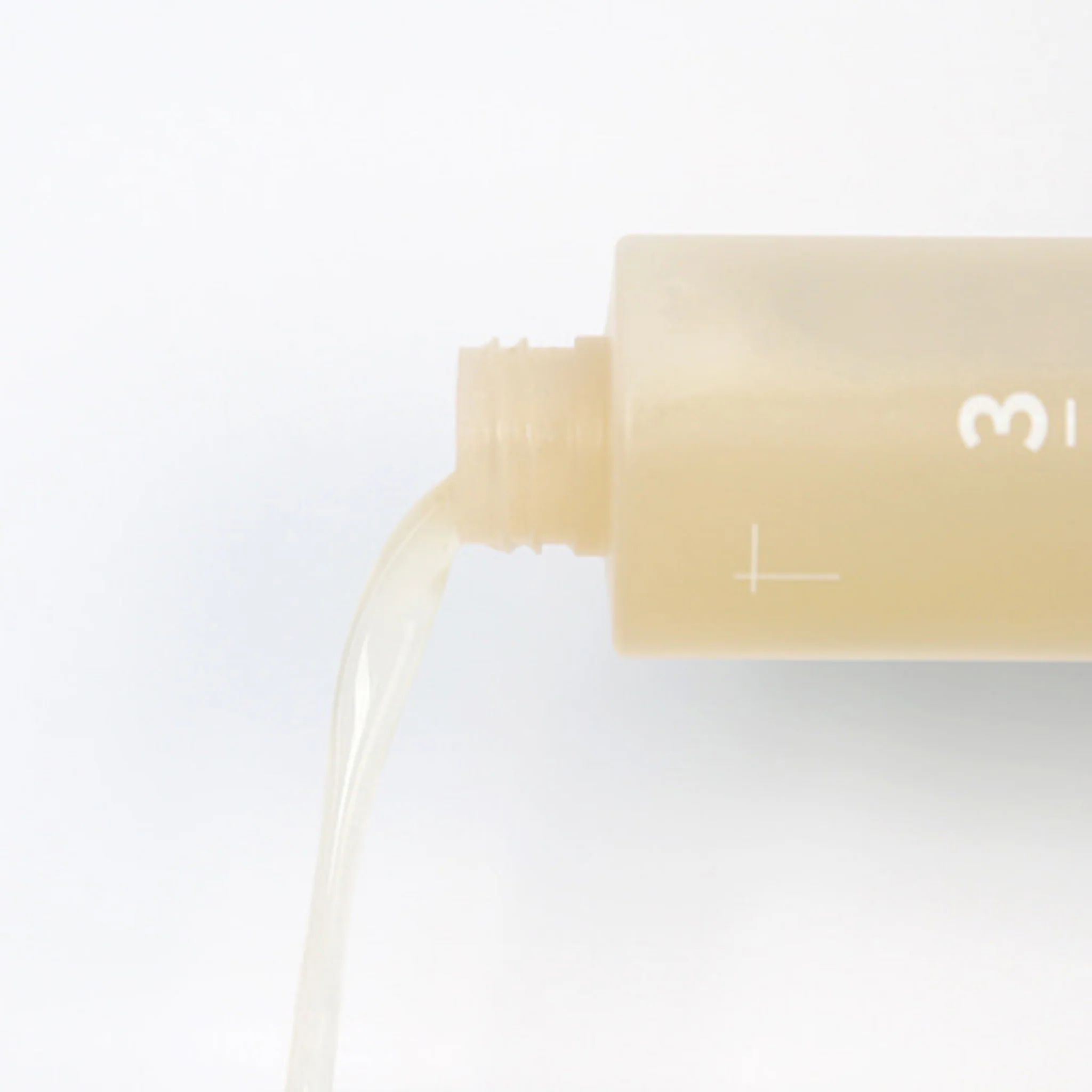 No. 3 Super Glowing Essence Toner (200ml) - Image 3