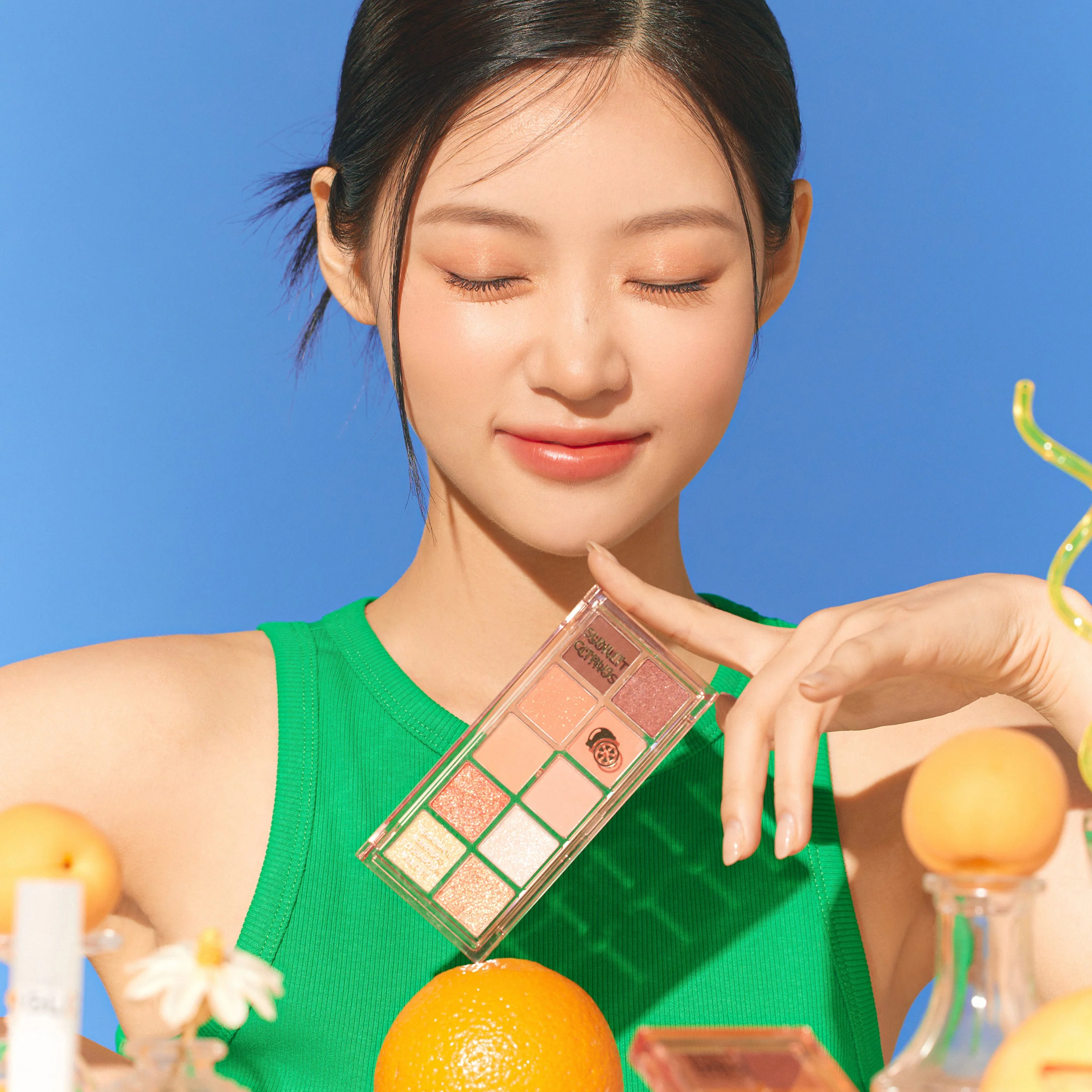 Seasonal Blending Eyeshadow Palette 04 Sunlit Citrus (6.4g) - Image 3