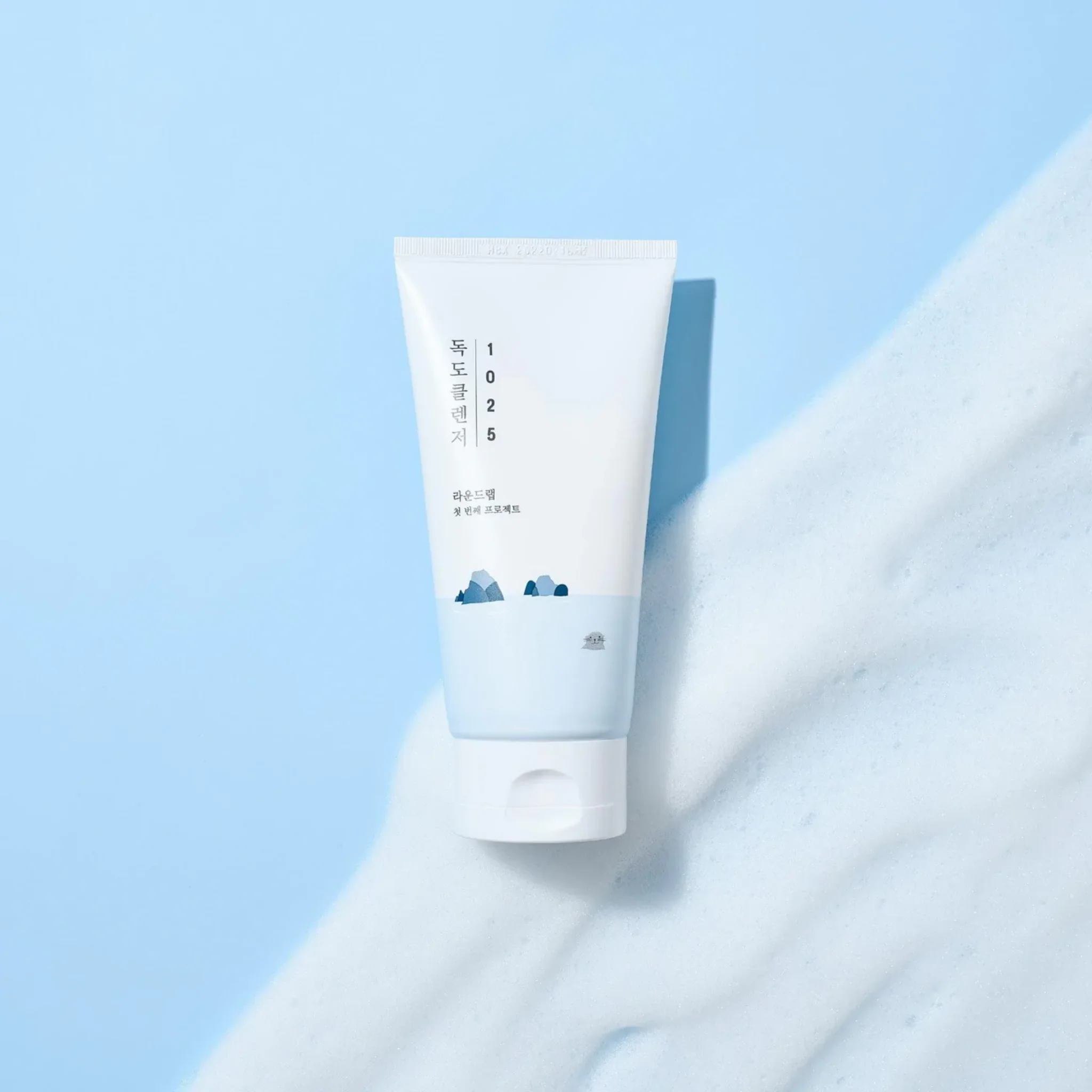 1025 Dokdo Cleanser (150ml) - Image 2