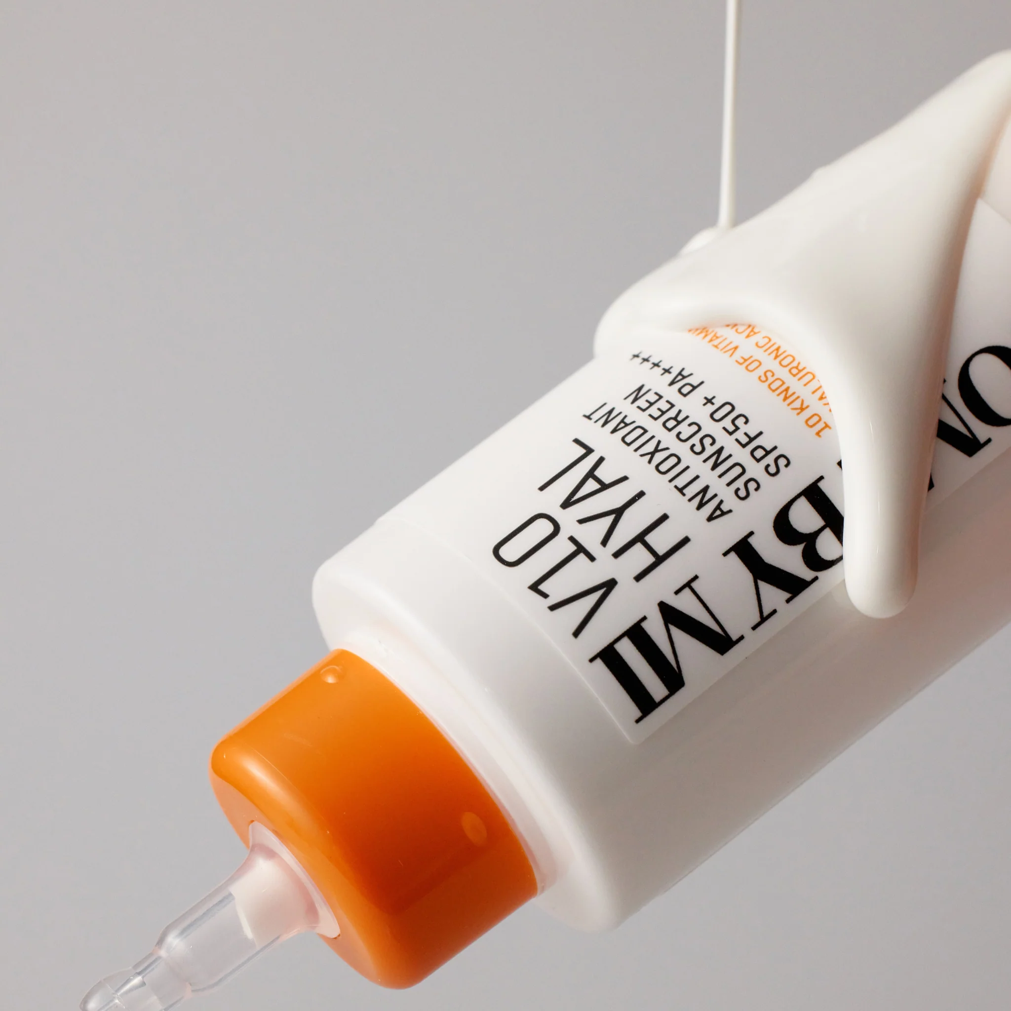 V10 Hyal Antioxidant Sunscreen SPF50+ PA++++ (40ml) - Image 5