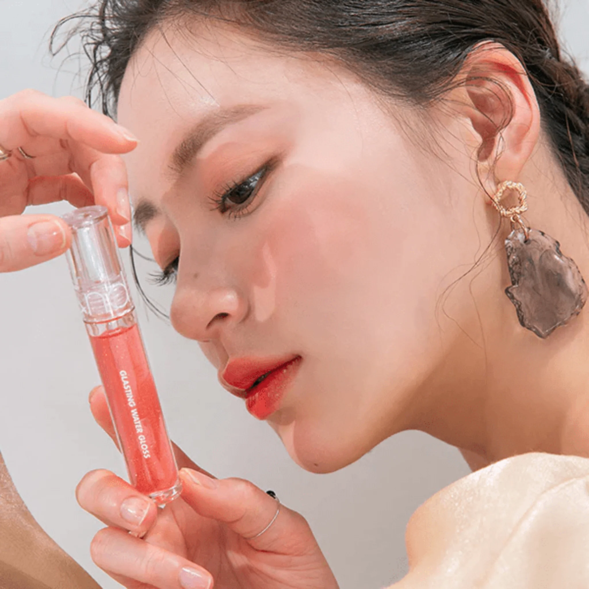 Glasting Water Gloss - 2 Colours (4g) - Image 9