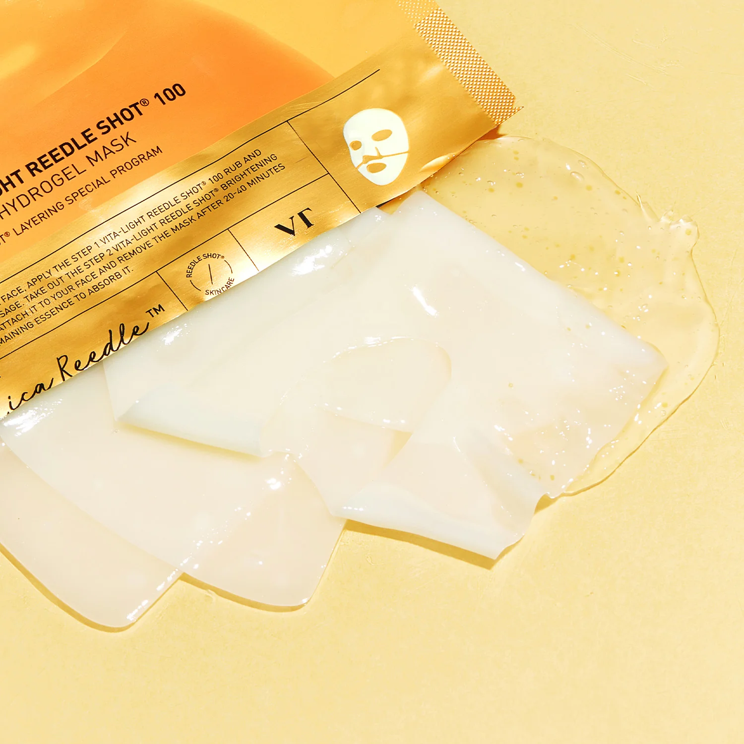 Vita-Light Reedle Shot 100 2-Step Hydrogel Mask - Image 4